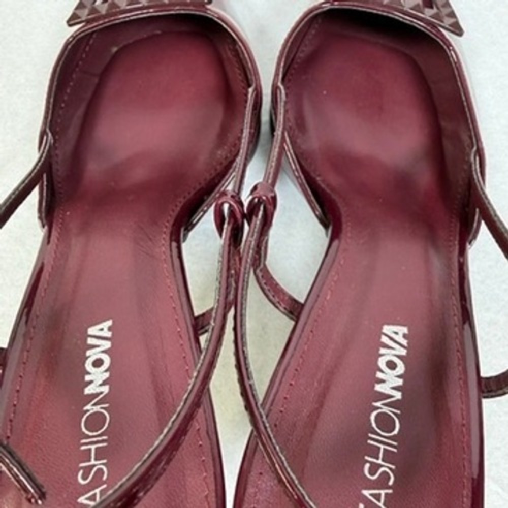 Fashion Nova Patent Slingback Pumps Studded Buckle Pointed Toe Burgundy Size 8.5 - Picture 6 of 13